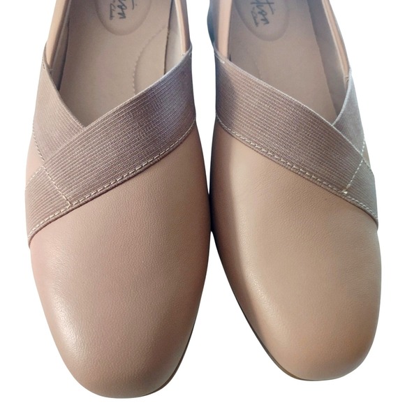Collection by Clarks Women's‎ Tan/Blush Leather Comfort Slip-On Heel Shoes - Picture 2 of 12